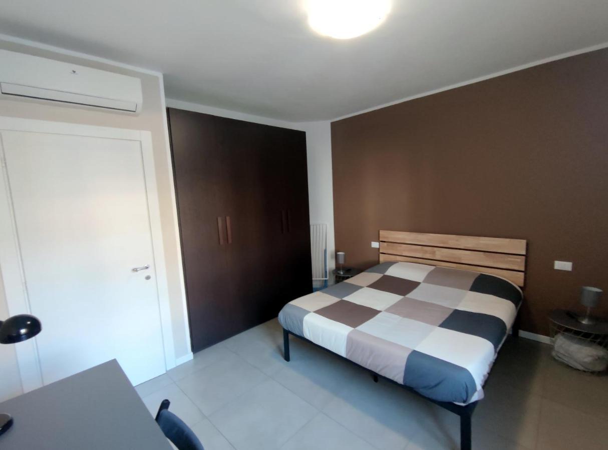 Grey House Pavia Con Box Privato Apartment Bagian luar foto